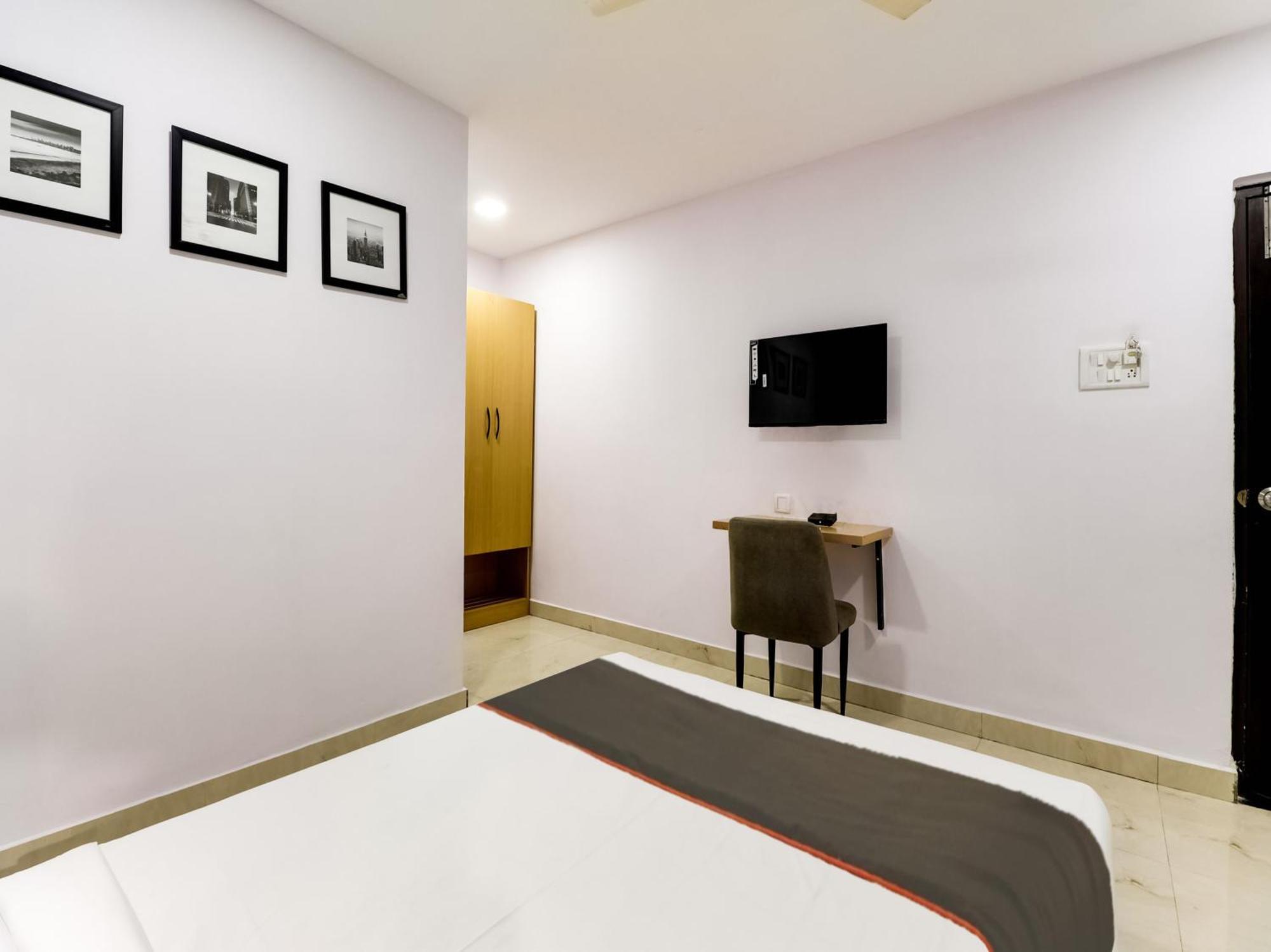 Collection O Golden Gate Hotel Hyderabad Ngoại thất bức ảnh
